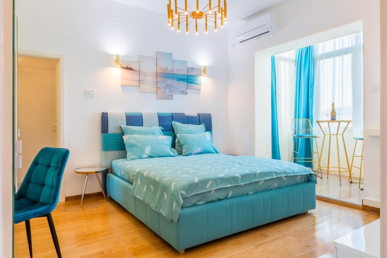 New Studio Carturesti - City Center Βουκουρέστι Εξωτερικό φωτογραφία