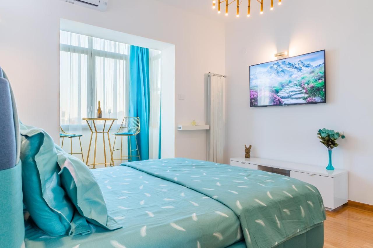 New Studio Carturesti - City Center Βουκουρέστι Εξωτερικό φωτογραφία